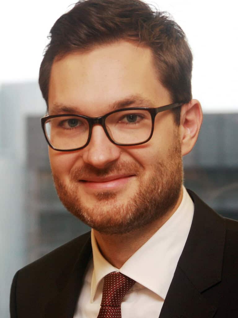 Dr. Simon Kaesler, McKinsey 