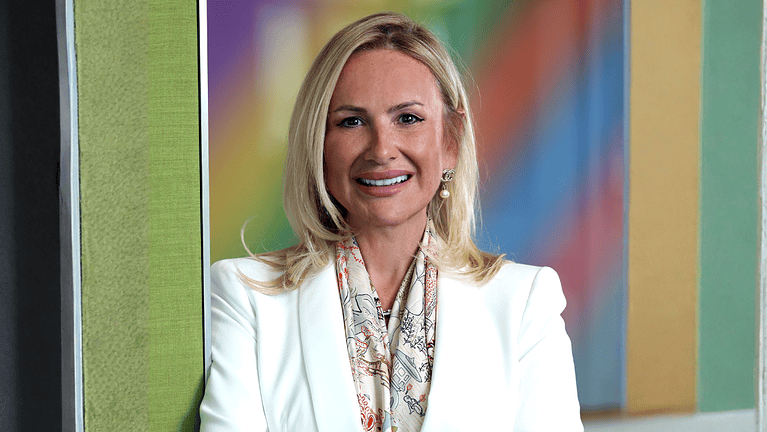 Yeliz Ataay Arıkök, director of Treasury Sales and Finan-cial Institutions and chair of the Sustainability Committee at QNB Türkiye.