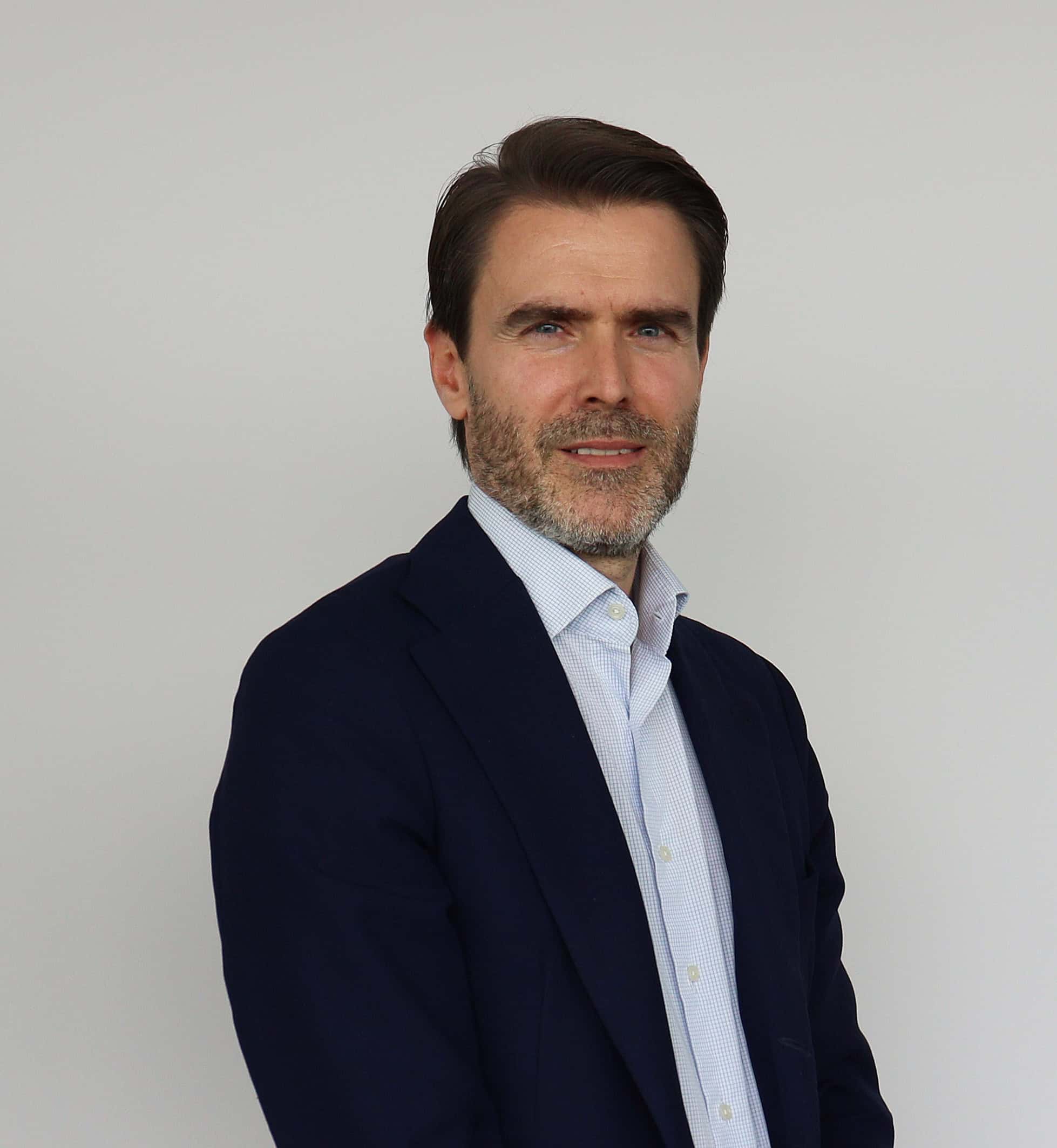 Iker Etxezarreta Fraile, Faes Farma