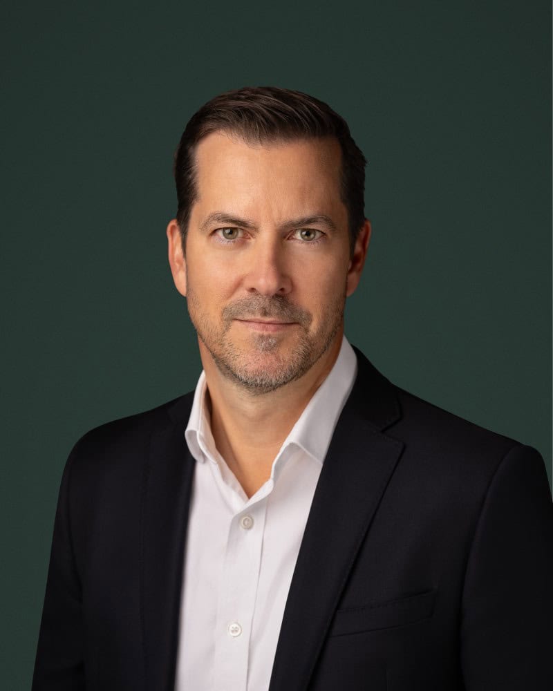 Steffen Schellschmidt, Clifford Chance