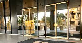 WASHINGTON, D.C. - NOVEMBER 18, 2018: Entrance to the Federal Deposit Insurance Corporation (FDIC)